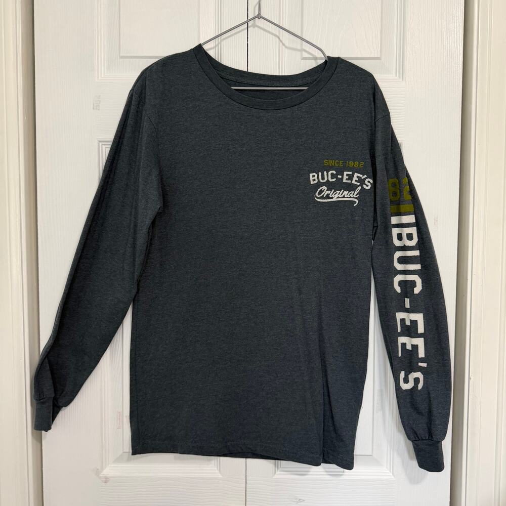Buc-ees's Velvet Graphic Long Sleeve Gray Crewneck T-Shirt
